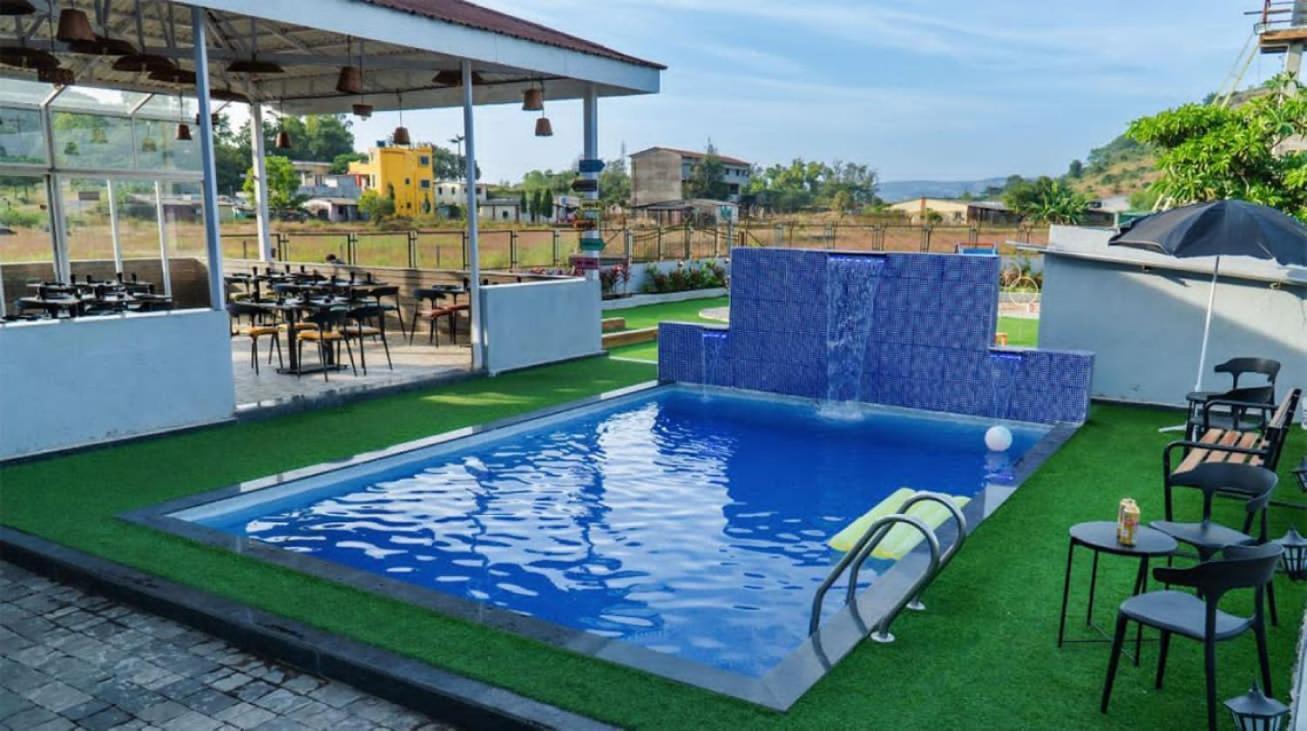 Green Crest Villa Lonavala Exteriör bild