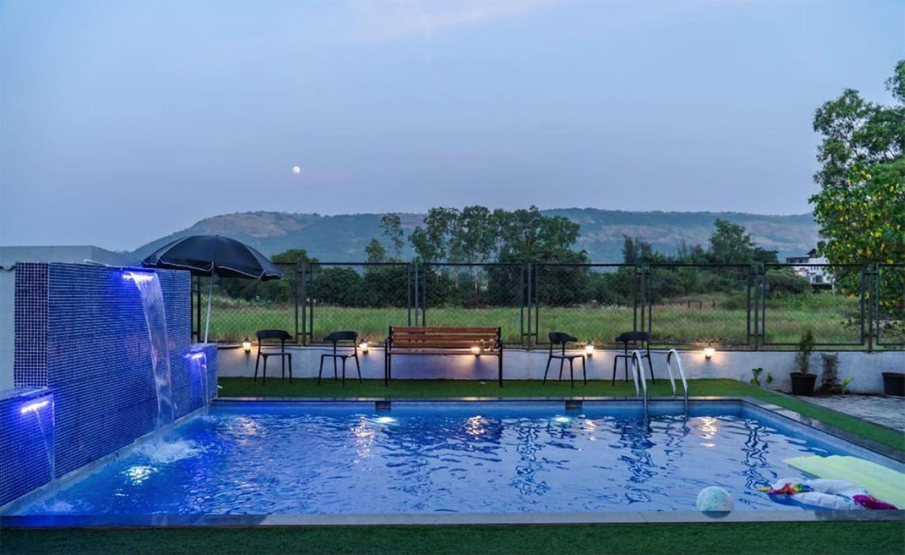 Green Crest Villa Lonavala Exteriör bild